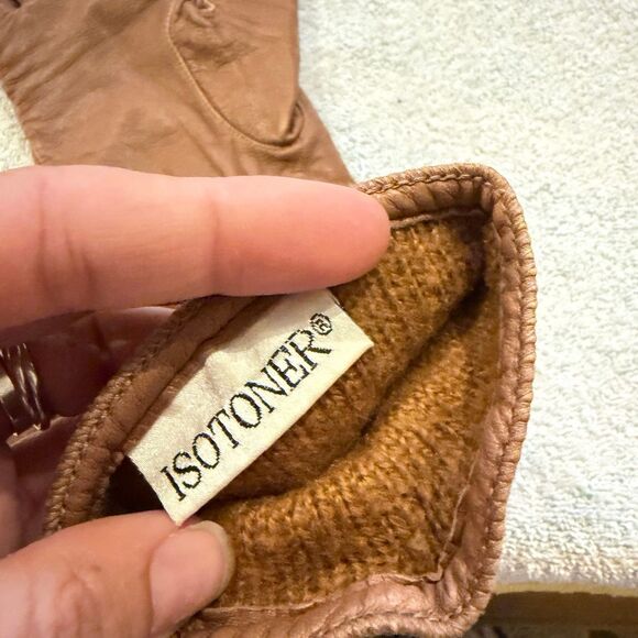 Isotoner Brown Leather Women 8 Gloves Knit Lined Casual Vintage Camel Classic - Picture 2 of 8